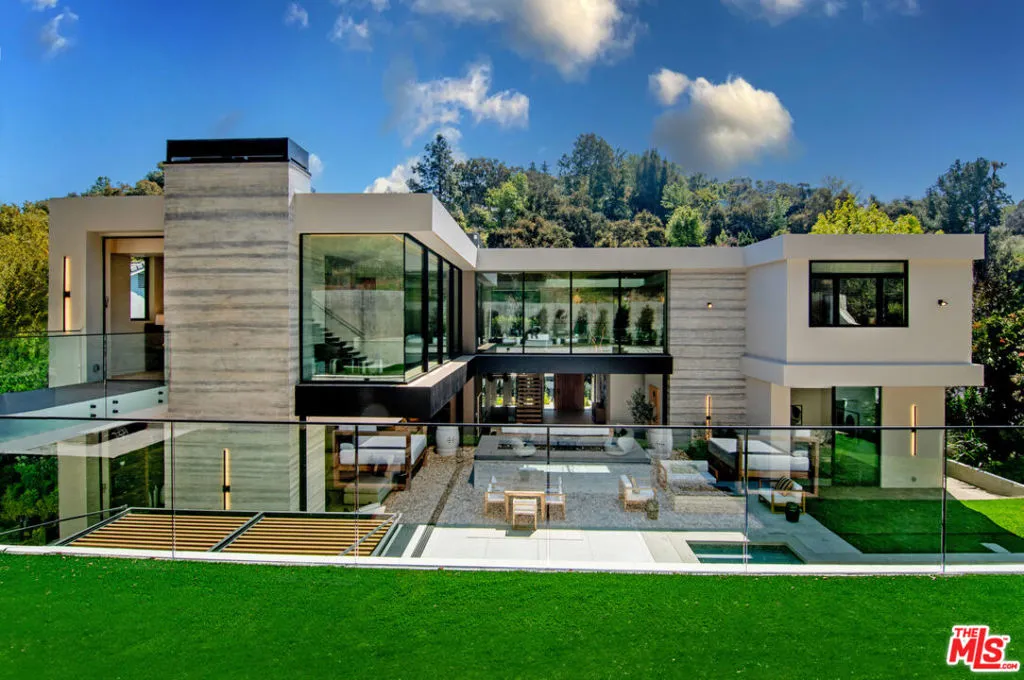 2641 Hutton Drive, Beverly Hills, California 90210 home-pic-4